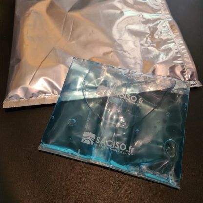 Pochette zippée avec gel intégré | gel hors de la pochette
